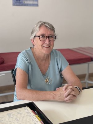 Dr Alison Bentley